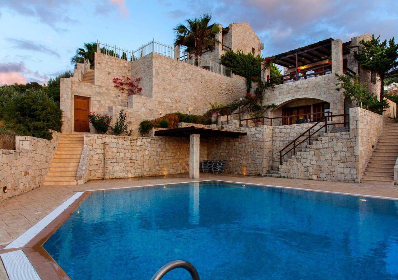 Rafaello Luxury Villa アギア・ペラギア エクステリア 写真
