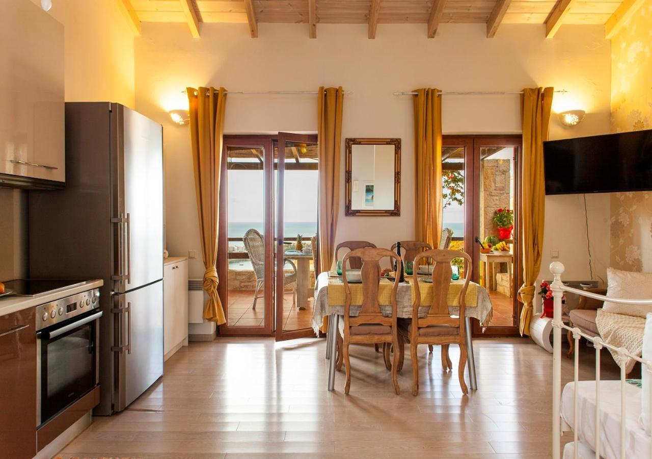 Rafaello Luxury Villa アギア・ペラギア エクステリア 写真