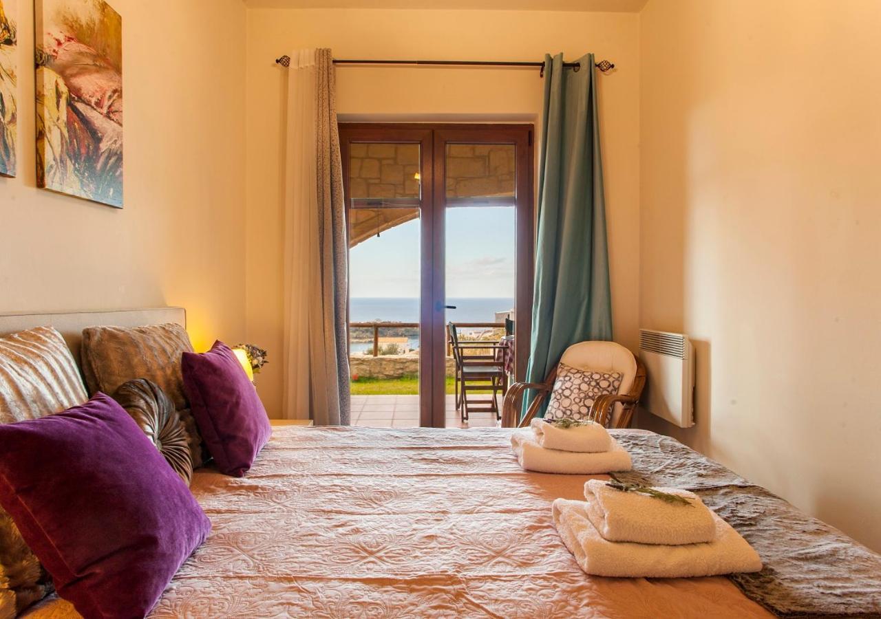 Rafaello Luxury Villa アギア・ペラギア エクステリア 写真